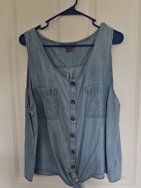 Natural Reflections Light Blue Denim Button-Front Tank Top